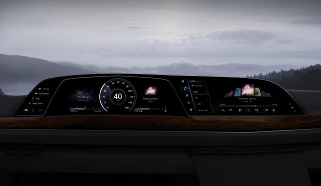 1580975298_LG_P_OLED_Cadillac_01_