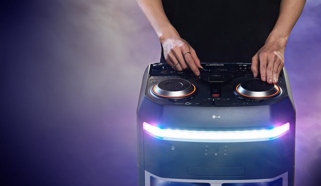 1587542017_CAV_Onebody_OL100_04_DJ_Star_Desktop