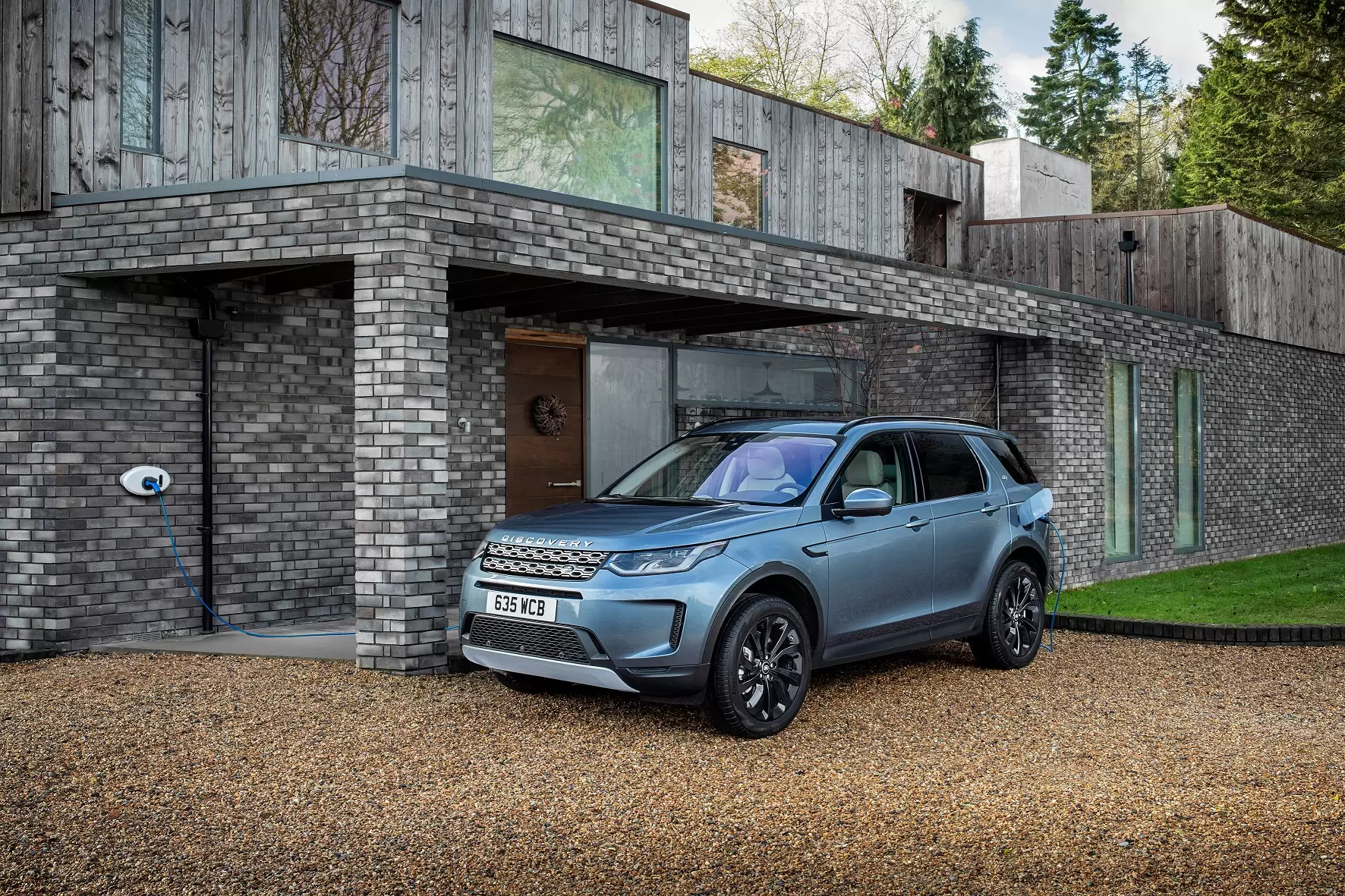 Yeni Discovery Sport Daha Güçlü, Daha Verimli