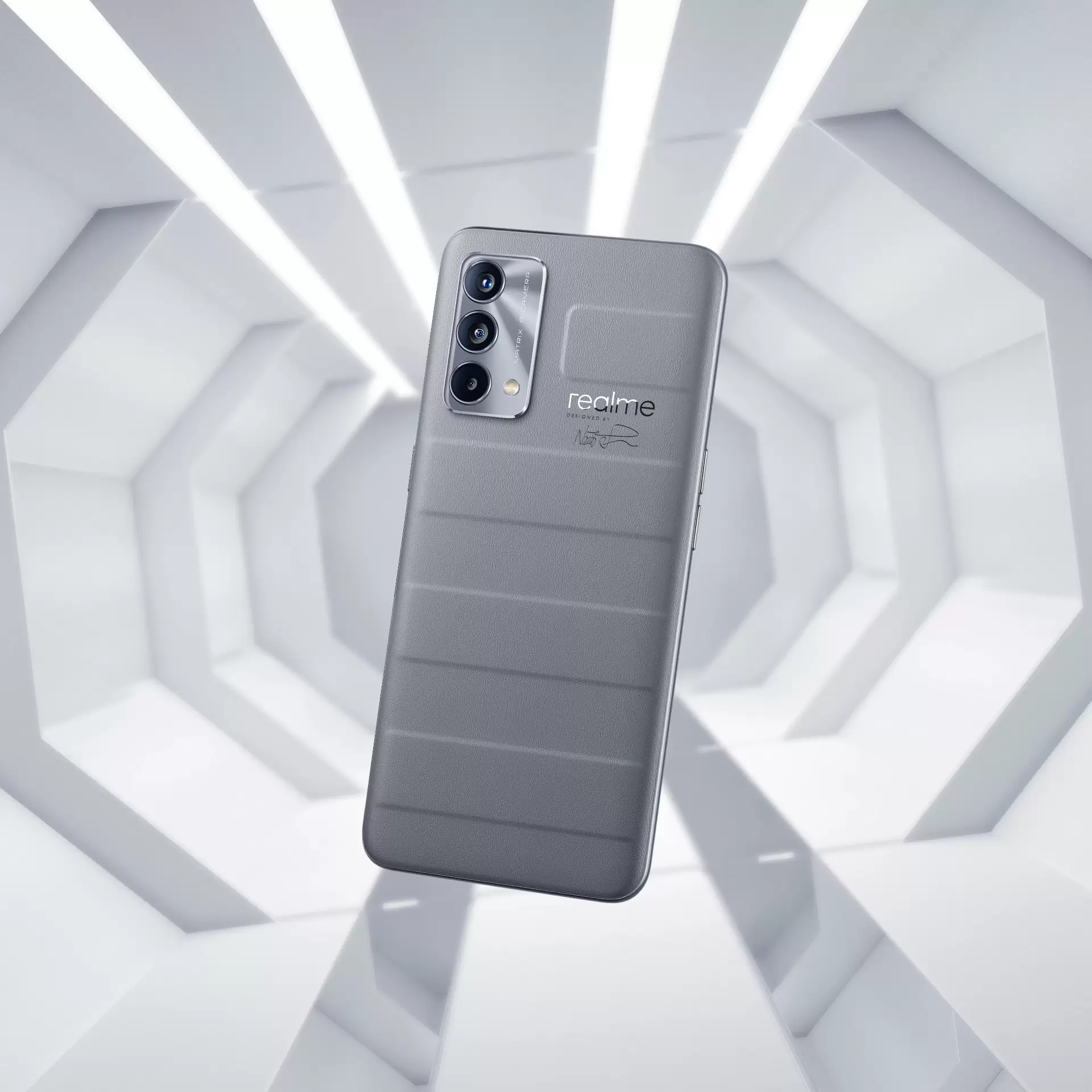 realme, GT Master Edition Serisini ve ilk dizüstü bilgisayarı realme Book’u Tanıttı
