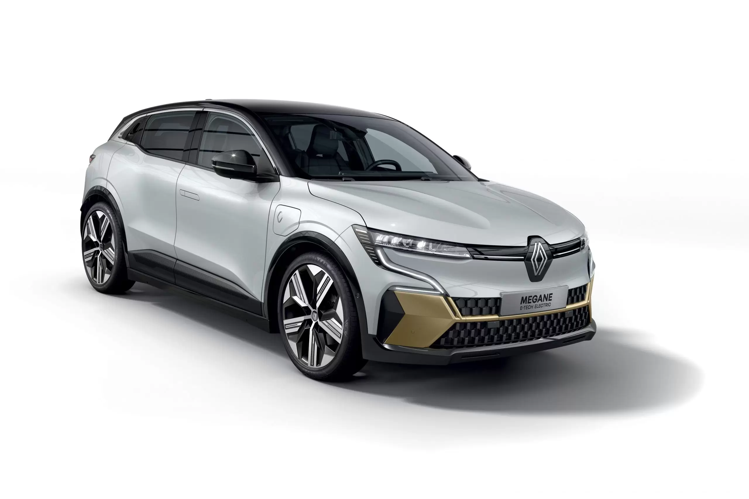 MEGANE E-TECH ELECTRIC gÖRÜCÜYE ÇIKTI!