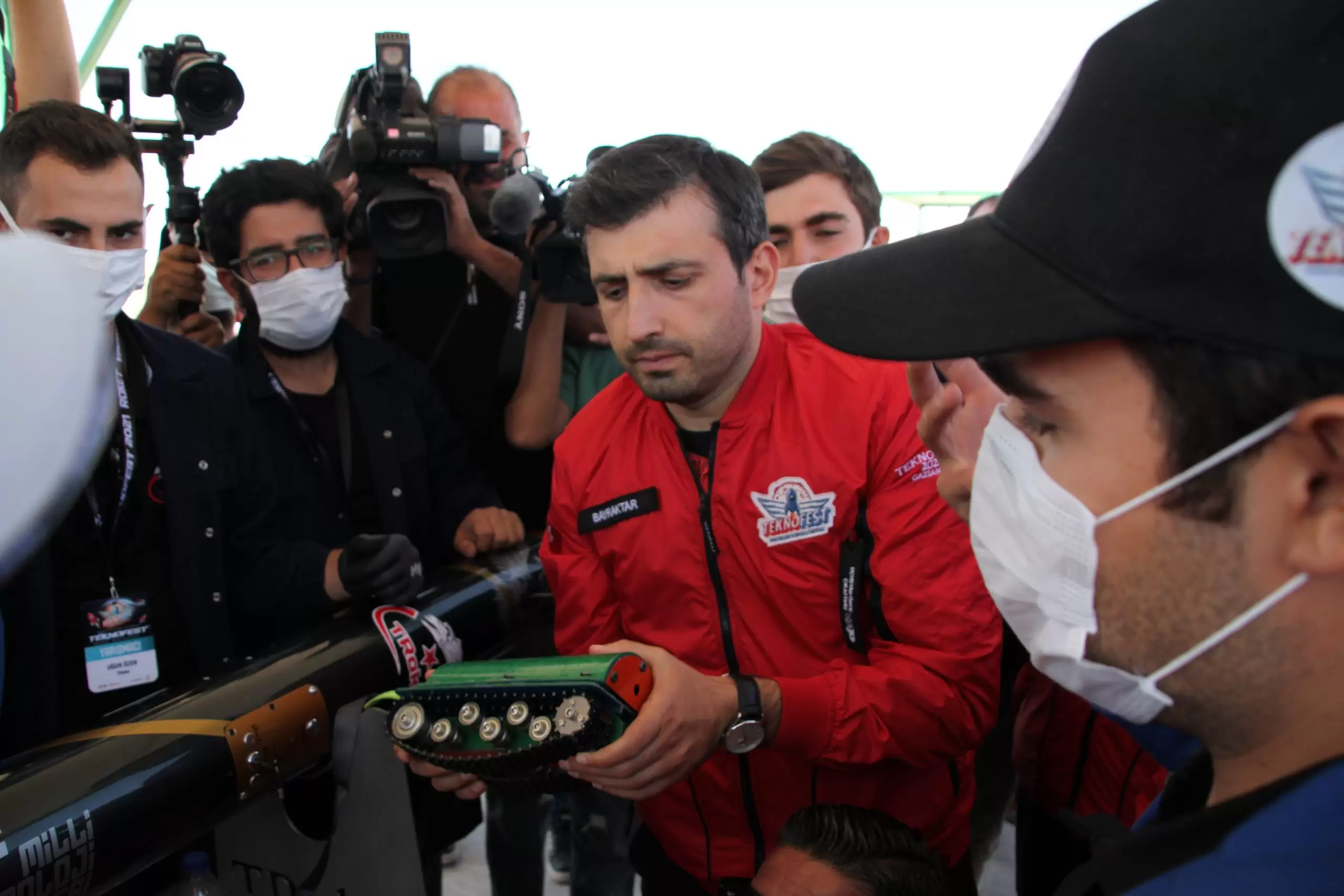 Tuz Gölü’nde Roketler Gökyüzüne Ateşlendi