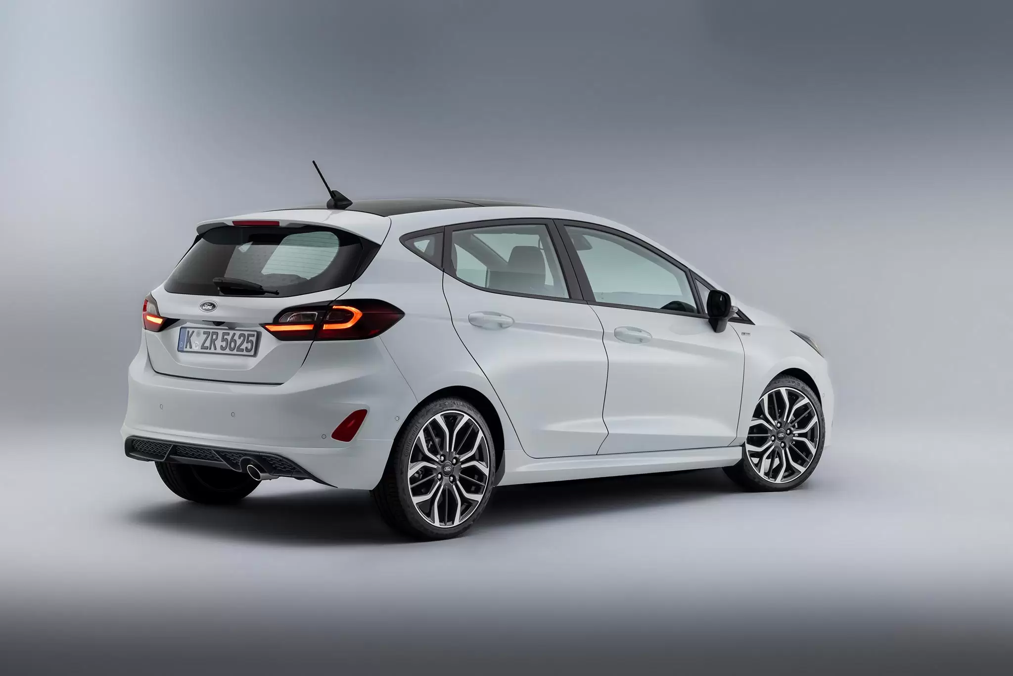 Yeni Ford Fiesta Hibrit mi çıkacak?