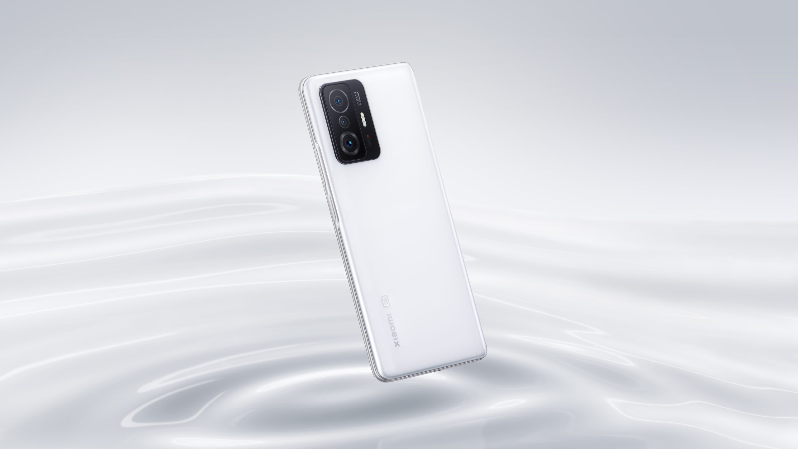 Xiaomi 11 moonlight white