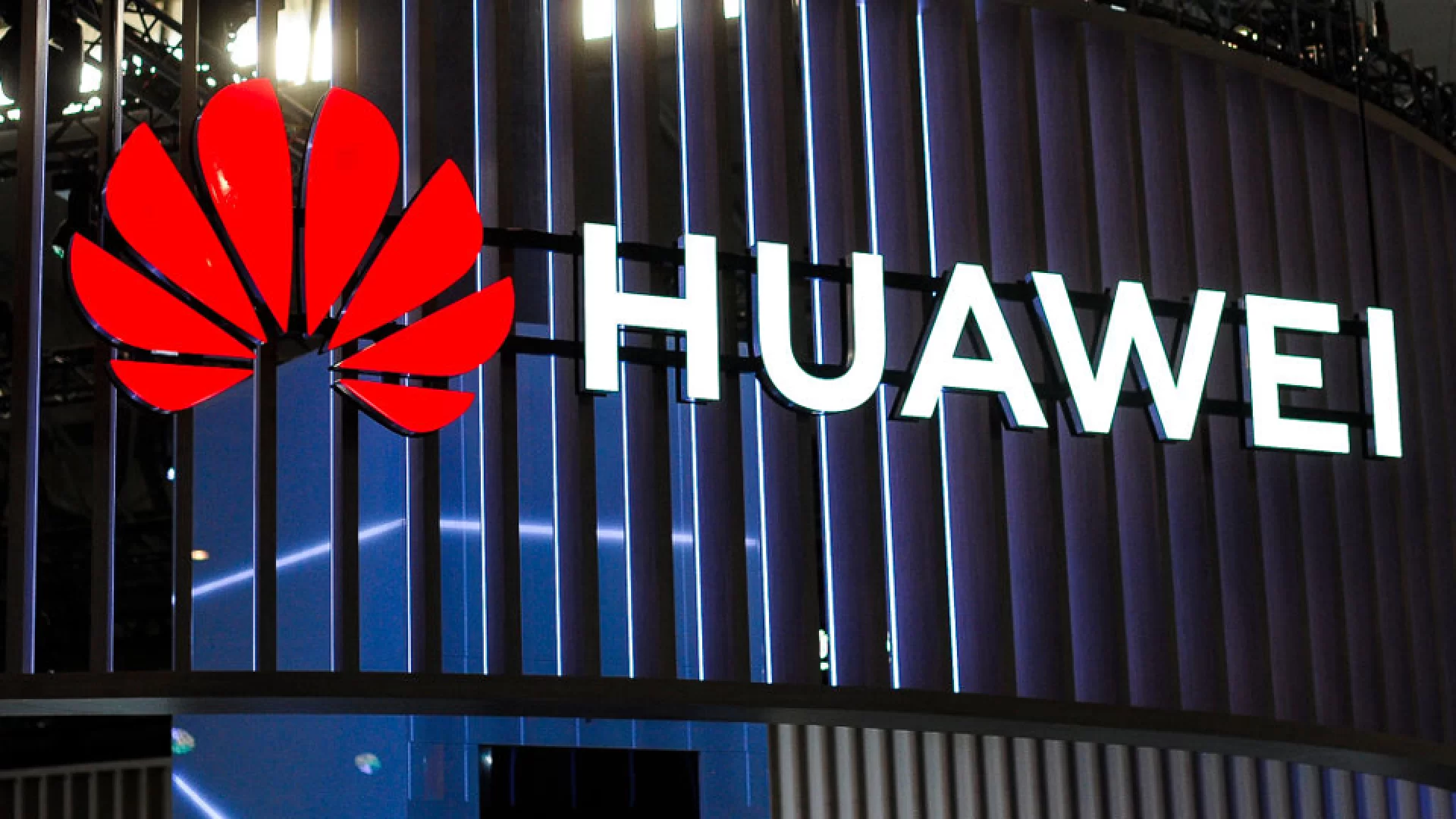 AKUT Güvendeyim uygulaması HUAWEI WATCH Serisinde