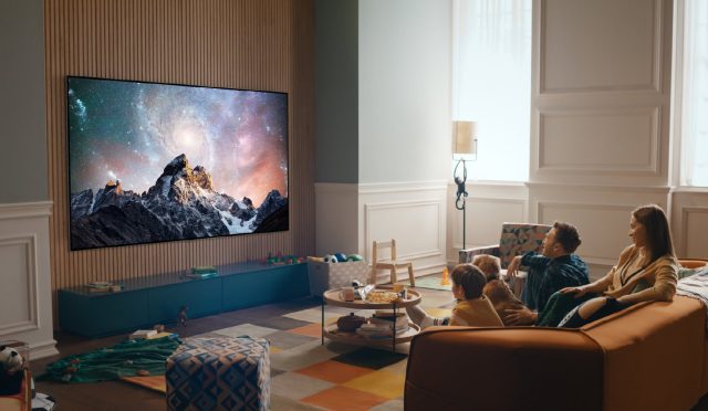 1641291933_2022_OLED_evo_Gallery_Edition_97G2__Lifestyle_00