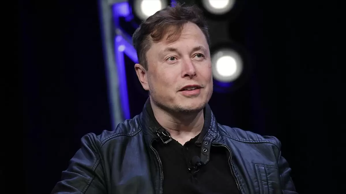 Elon Musk, Twitter’ın yeni NFT özelliğini topa tuttu