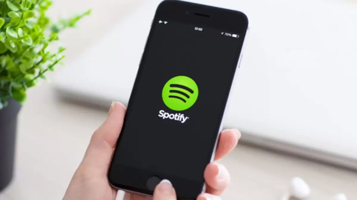 Spotify dünya genelinde ve Türkiye’de 2022 yazında en çok dinlenen şarkıları açıkladı