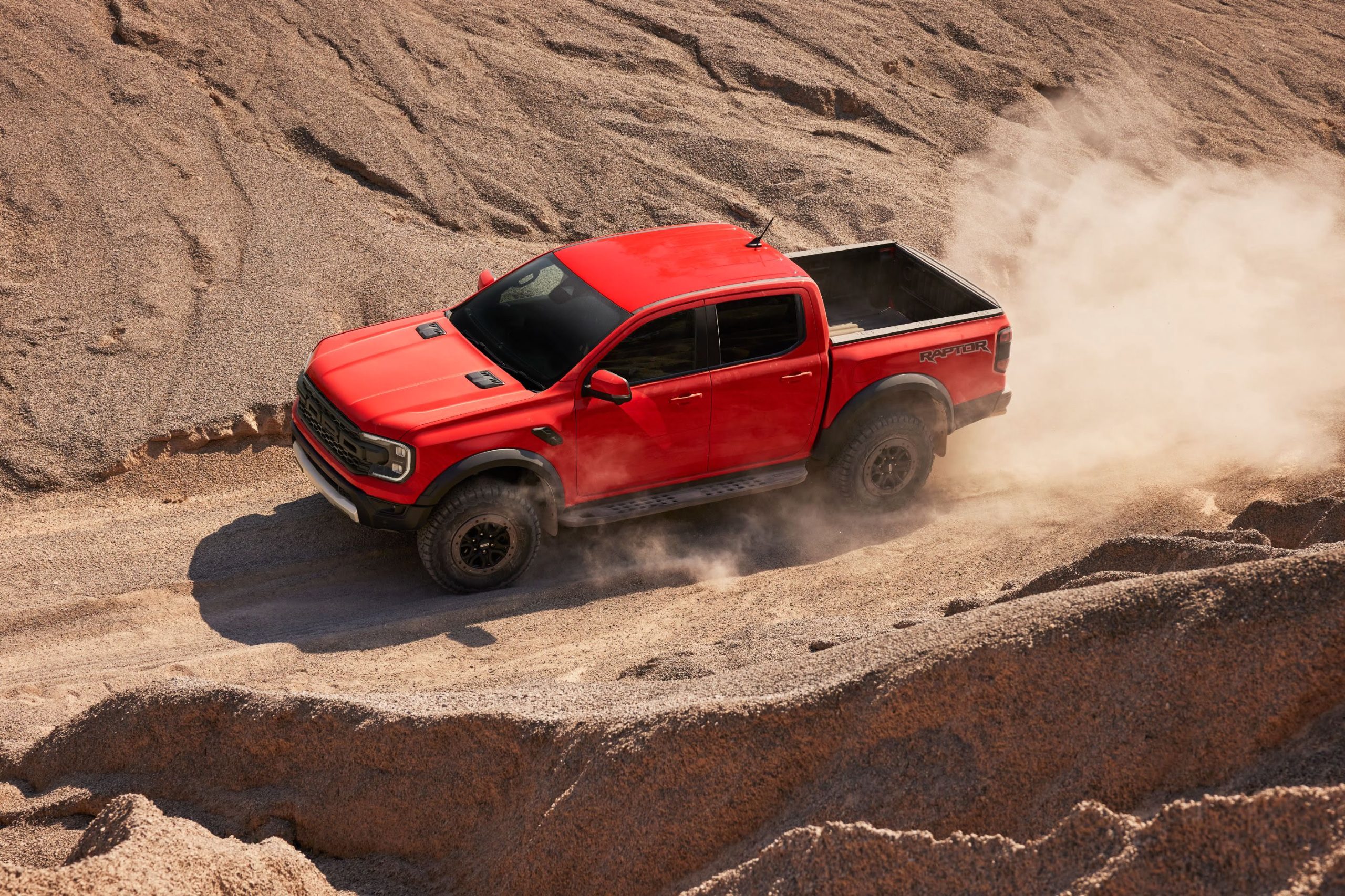 ford ranger raptor her türlü arazide güçlü seyehat