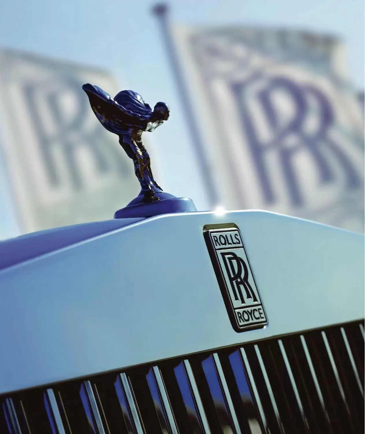 ROLLS-ROYCE SPIRIT OF ECSTASY Amblemini Yeniden Tasarladı