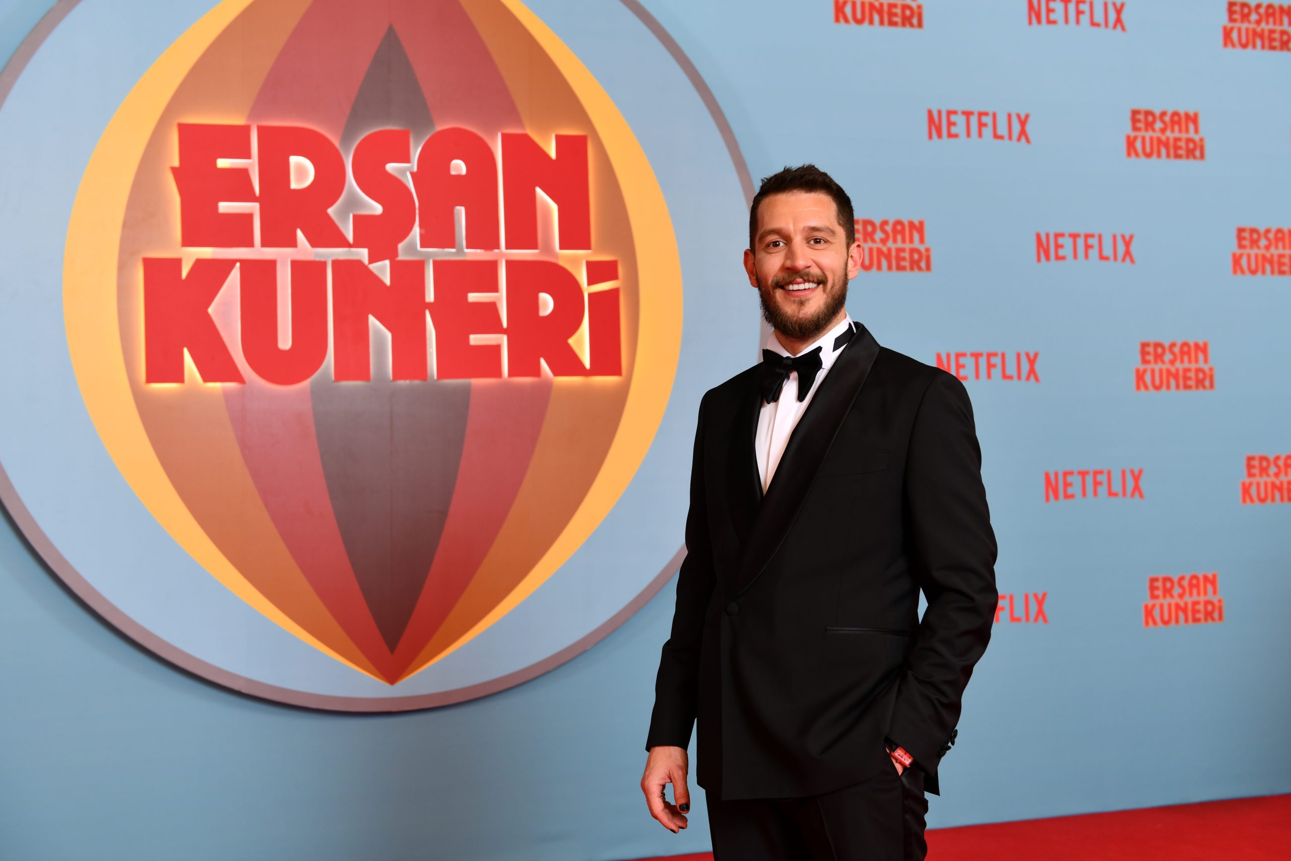 NETFLİX İFTİHARLA SUNAR: ERŞAN KUNERİ