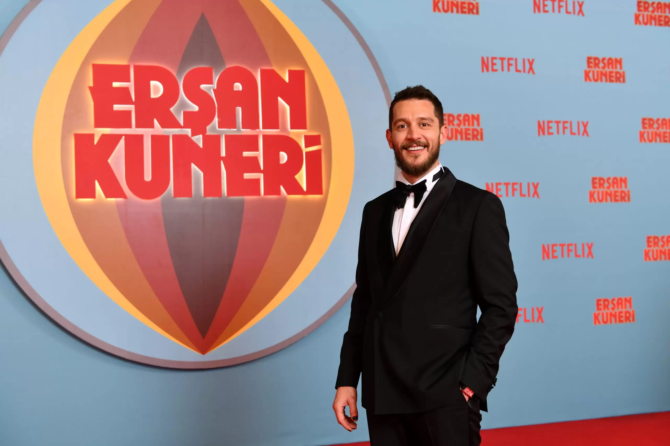 NETFLİX İFTİHARLA SUNAR: ERŞAN KUNERİ