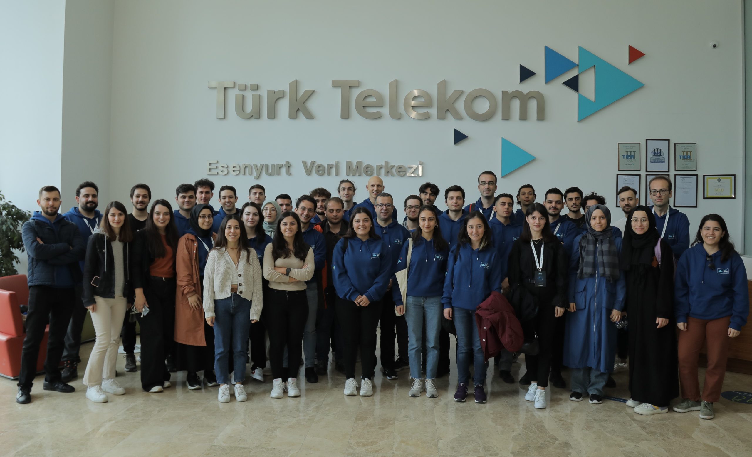 Bilişim Uzmanları, Türk Telekom ile yetiştirilmeye devam ediyor