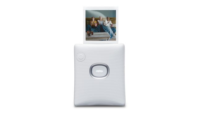 1668157097_220815_Instax_Square_Link_Ash_White_Front_0283_Stack_retouch_PHOTO_300dpi_2000px