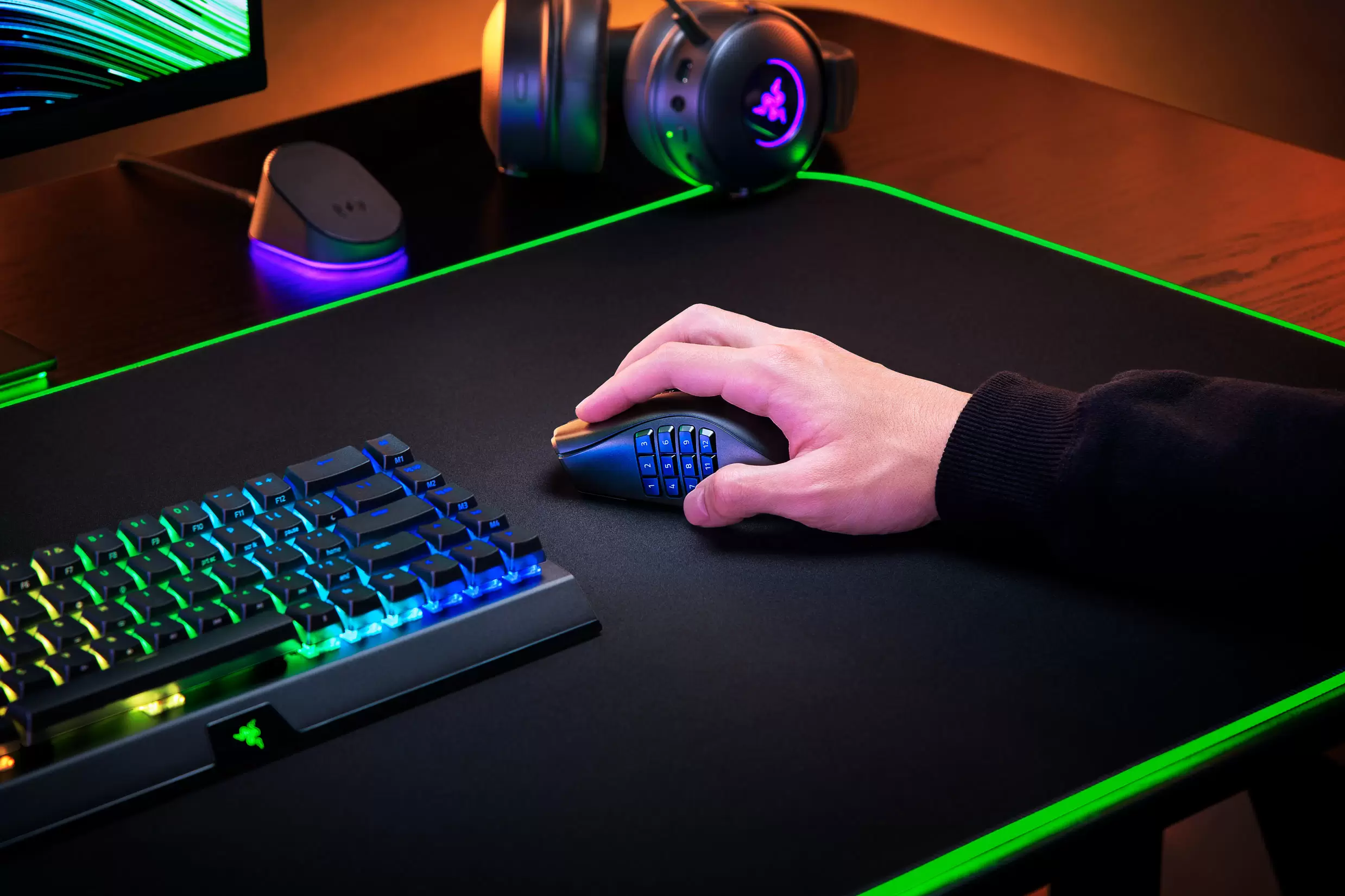 Yeni Razer Naga V2 Pro