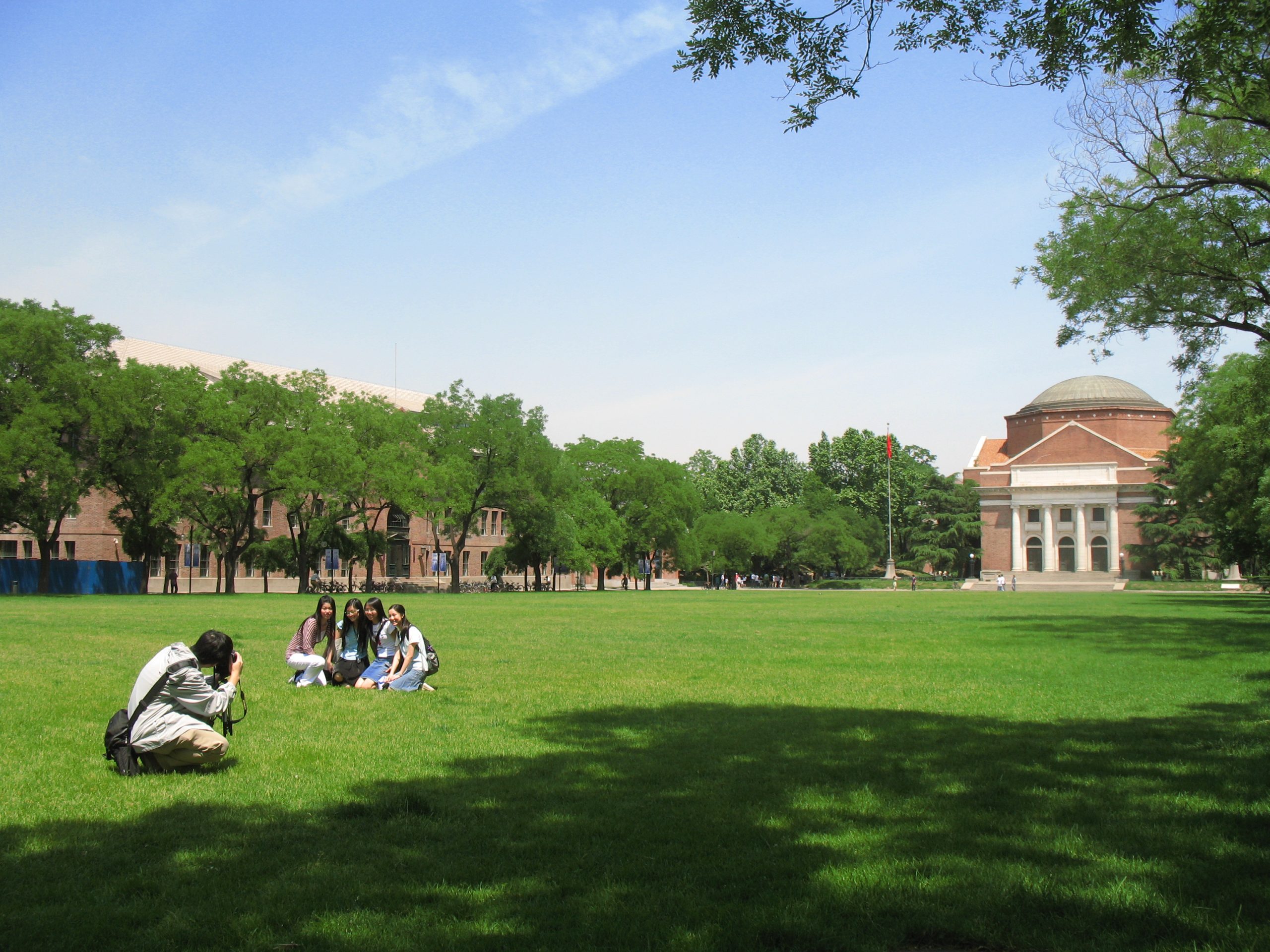 TsinghuaUniversitypic1