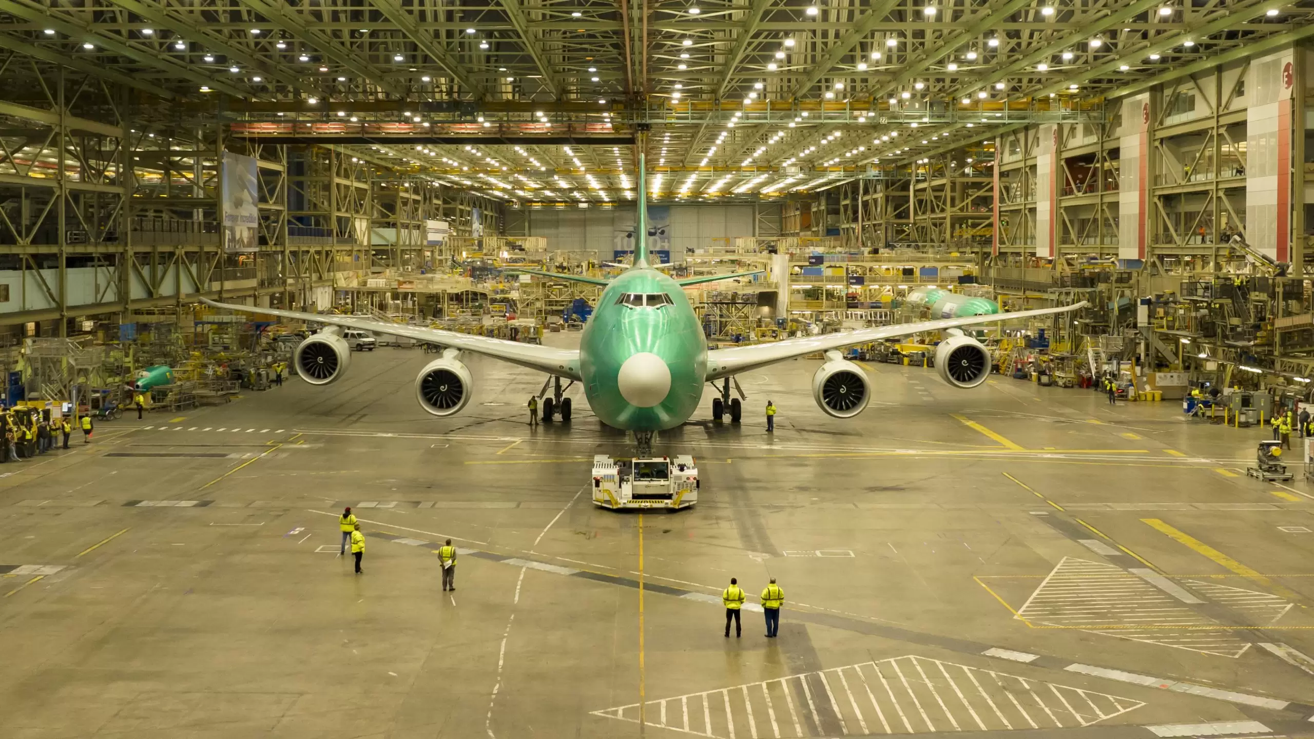Son Boeing 747-8 kargo uçağı fabrikadan ayrıldı