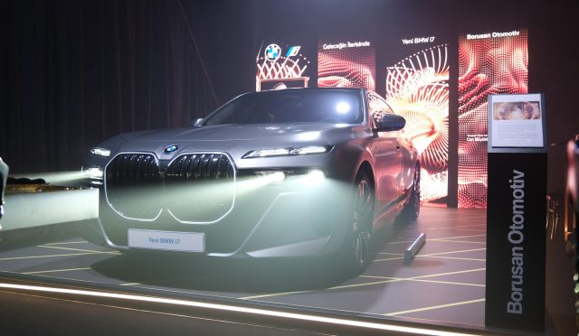 BMW i7 serisi