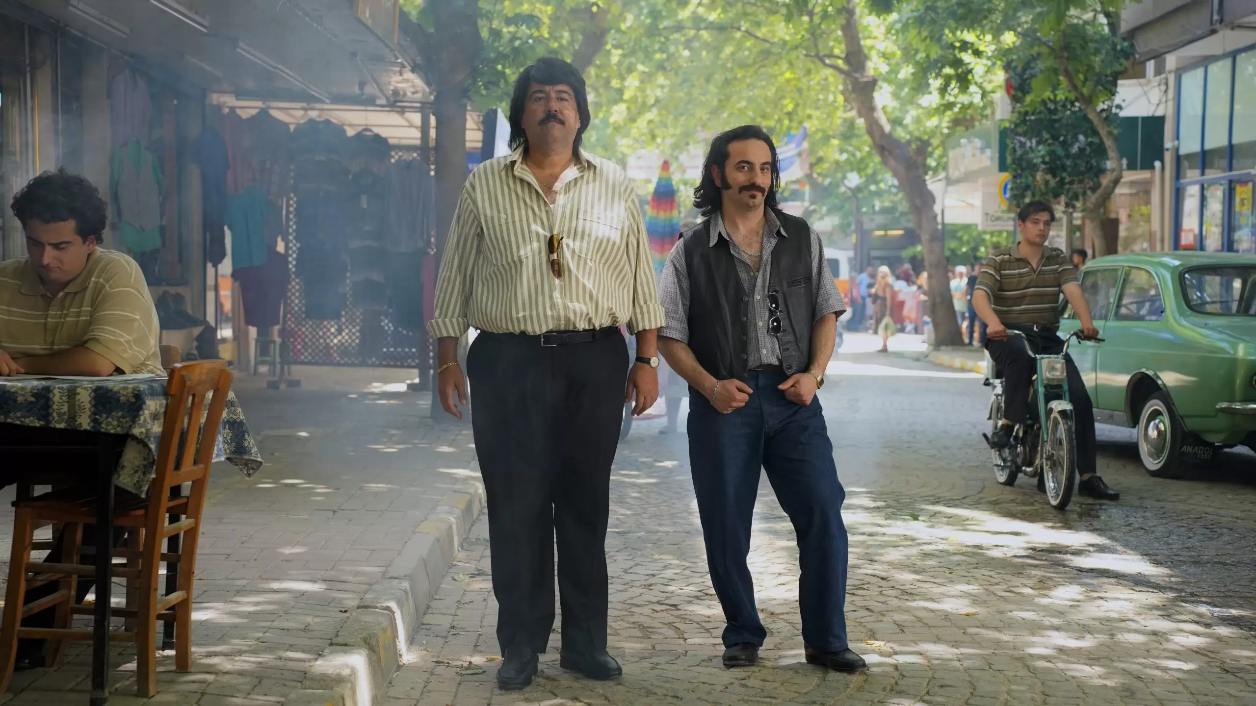 Ata Demirer’in yeni filmi ‘Bursa Bülbülü’nden ilk kareler yayınlandı