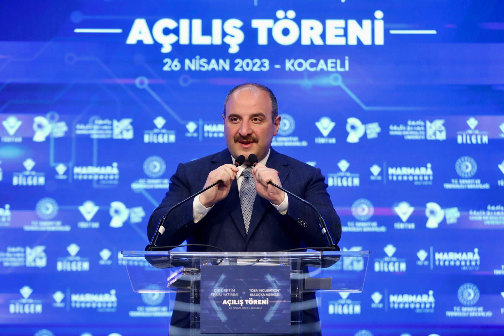 SANAYI VE TEKNOLOJI BAKANI MUSTAFA VARANK 1