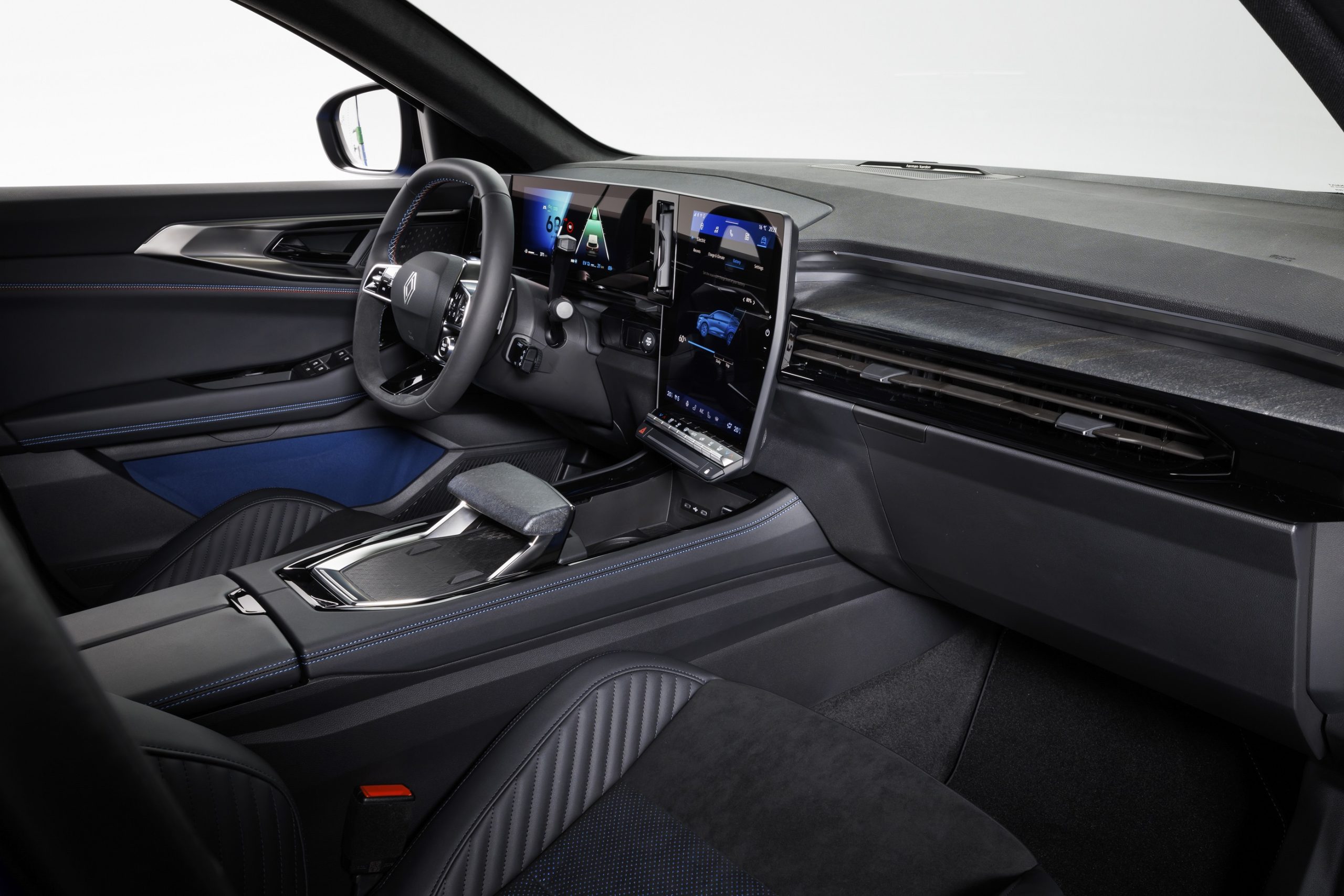 1687163399 All new Renault Rafale scaled