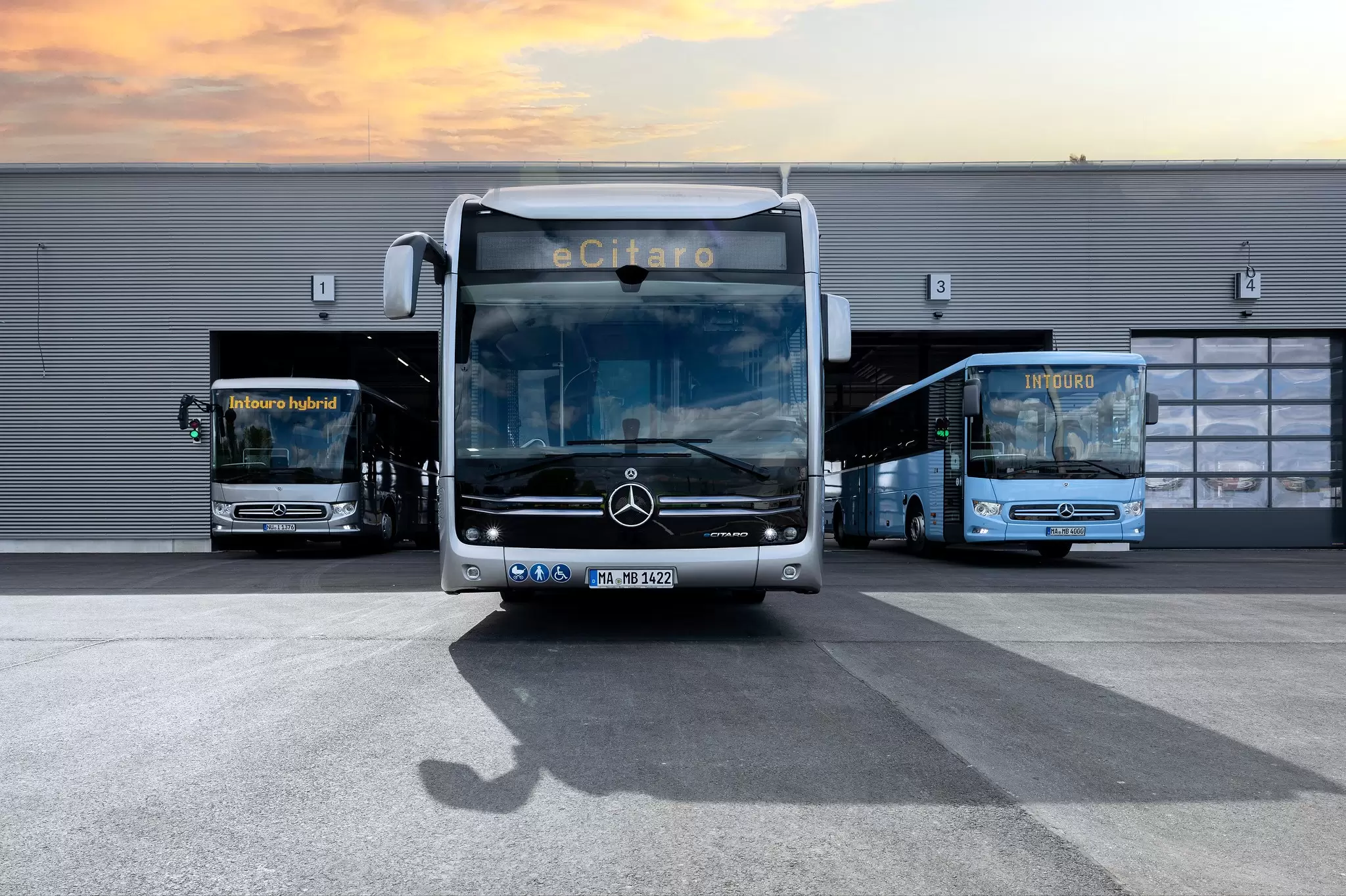 Daimler Buses, En Son Teknolojiye Sahip Otobüslerini Tanıttı