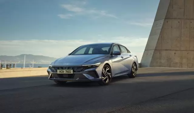 Yeni Hyundai ELANTRA Satışa Sunuldu!