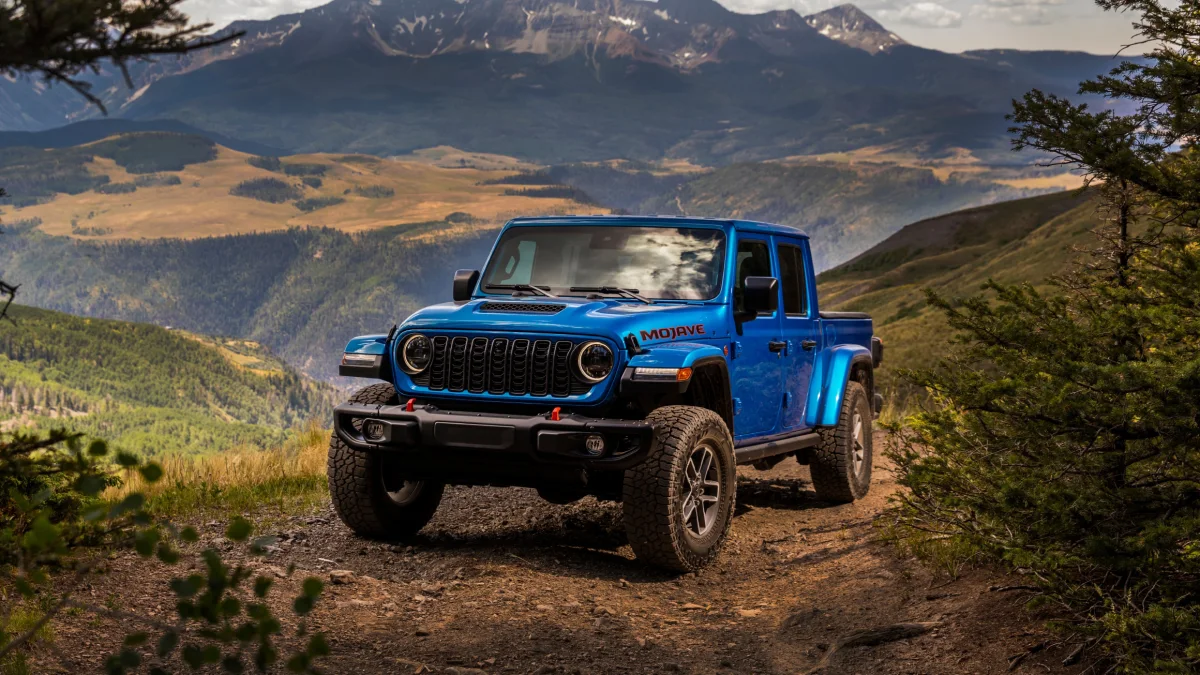 2024 Jeep Gladiator Görücüye Çıktı! Yeni İç Mekan ve Daha Fazla Donanım Seçeneği