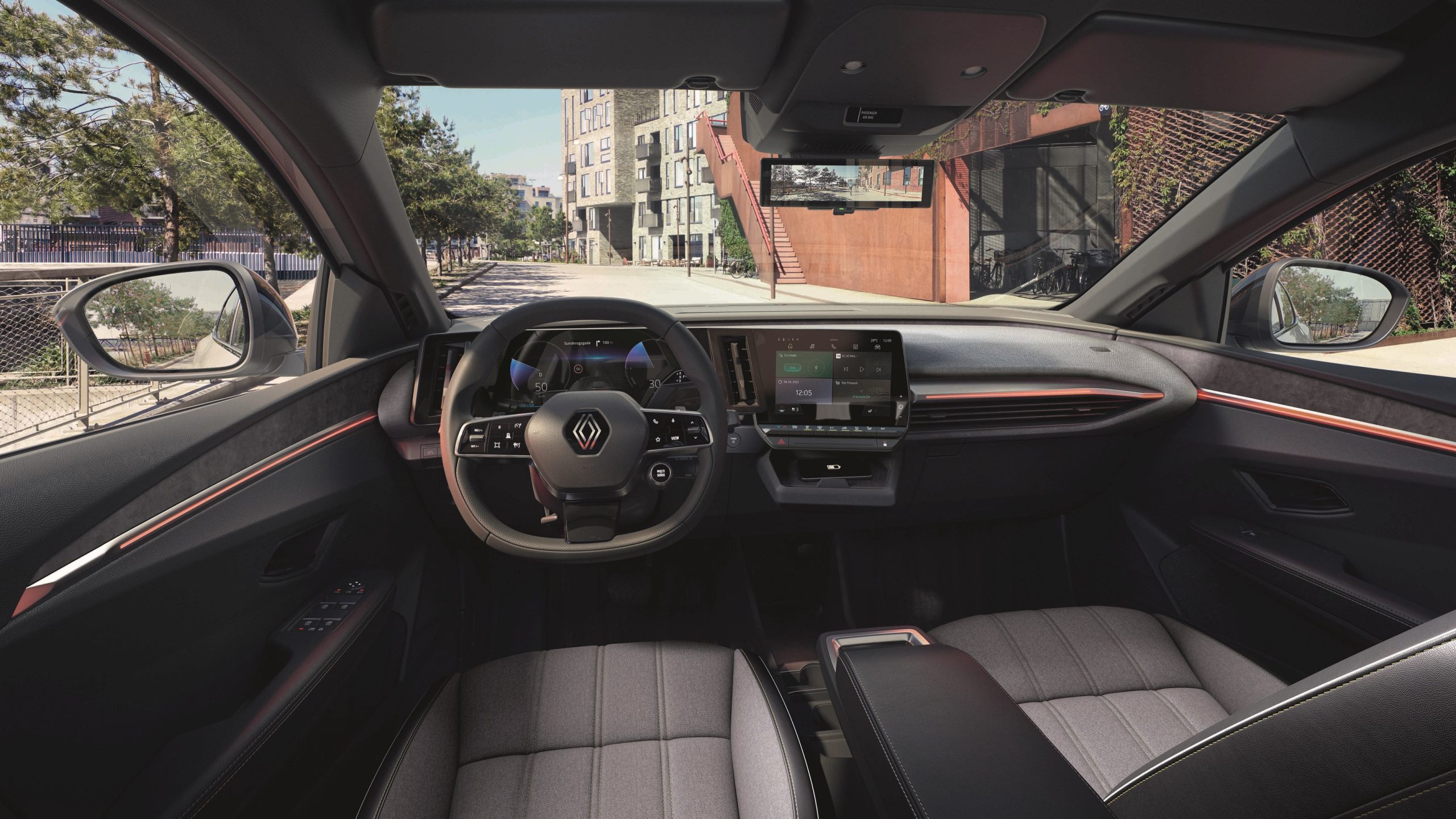 1695040655 Yeni Renault Megane E Tech 100 Elektrikli 1 scaled