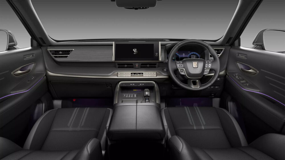etkileyici tasarimiyla toyota century suv gorucuye cikarildi 2 copy 1000x562 1