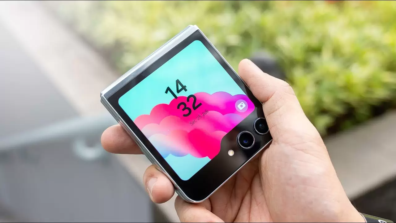 Galaxy Z Flip 5 