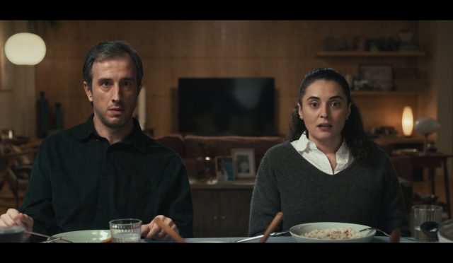 Kuvvetli Bir Alkış