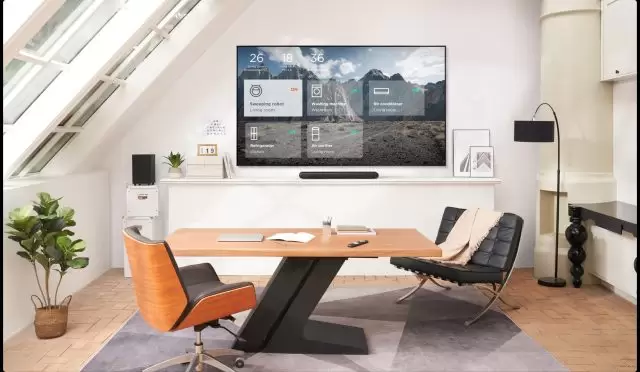 TCL C755