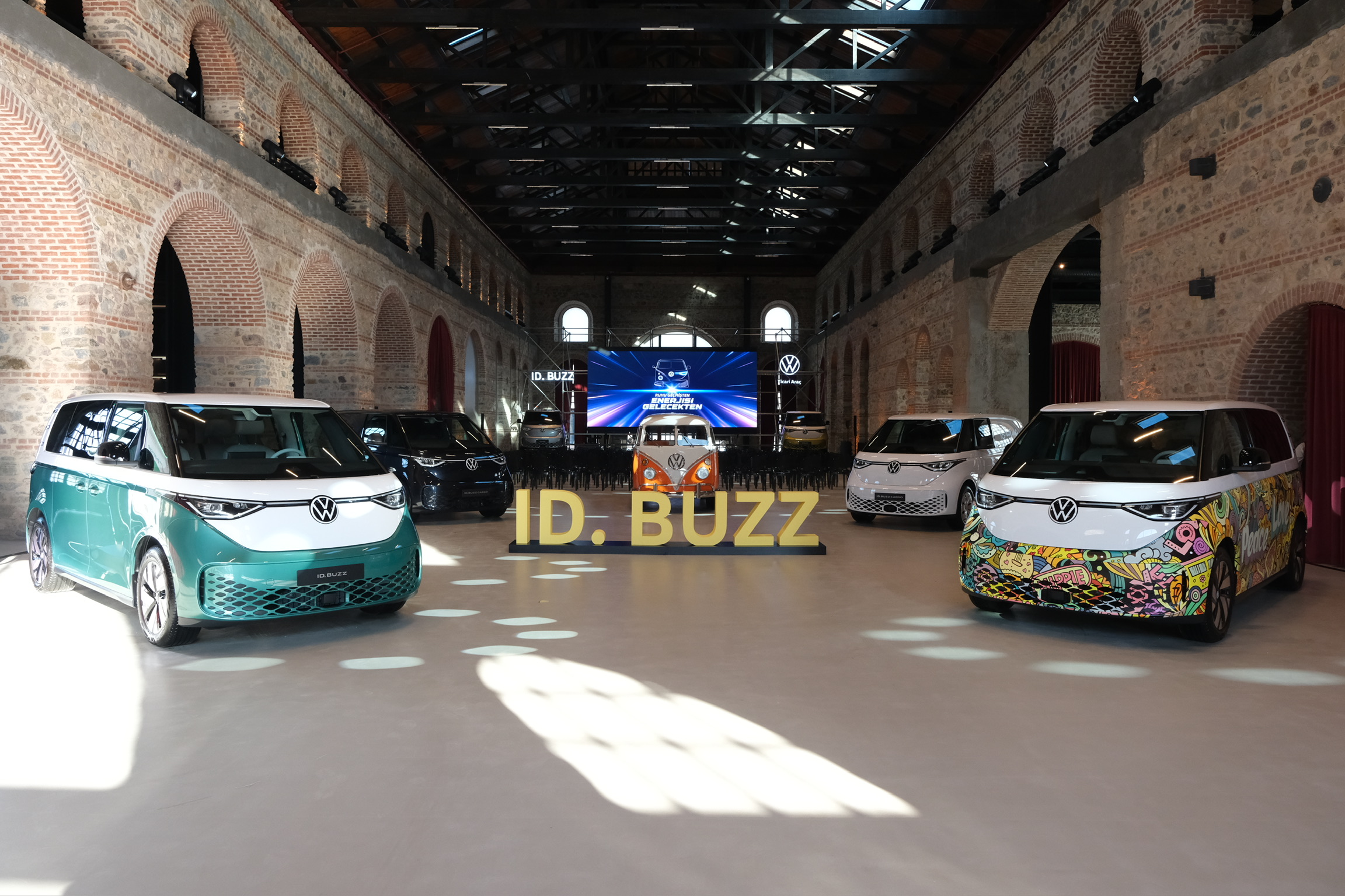 id.buzz çılgın renkler