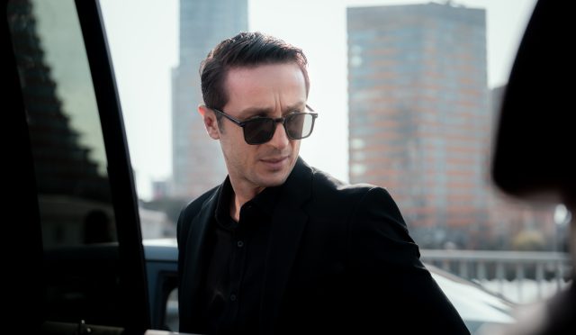 Asaf. Ahmet Rıfat Şungar as Cüneyt in Asaf. Cr. Courtesy of Netflix © 2024