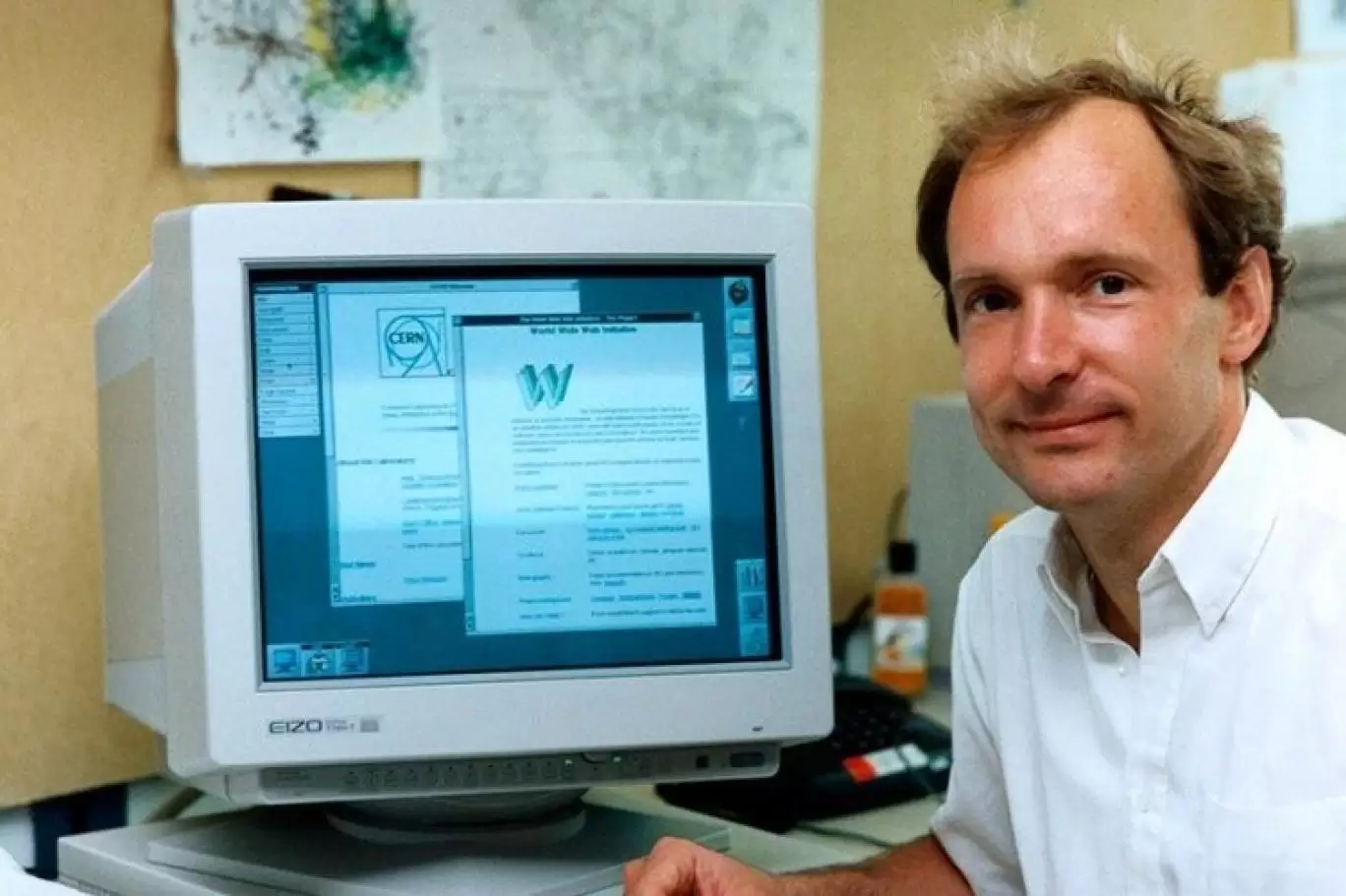 İnternetin Doğuşu: 34 Yıl Önce Bugün İlk Web Sitesi Yayına Alındı!