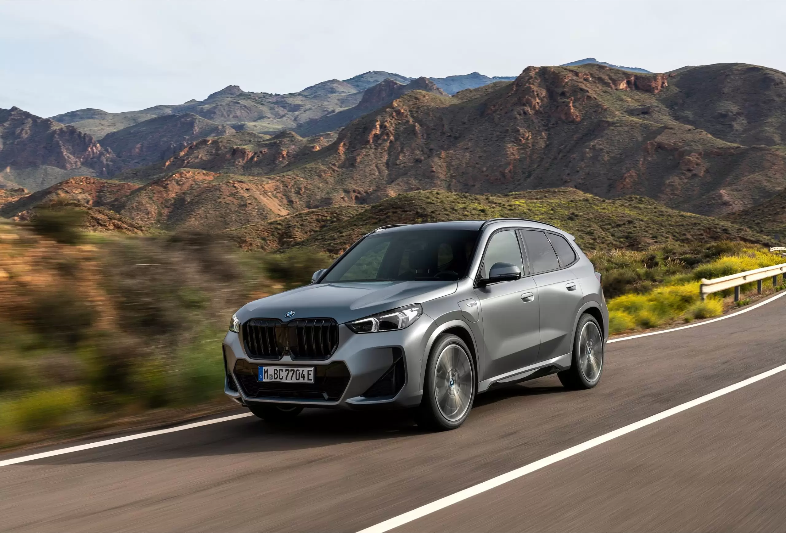 1737442410 BMW X1 xDrive25e 1 scaled