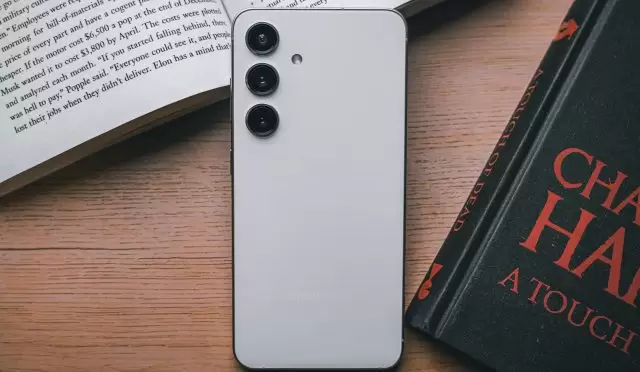 Galaxy S25 Ultra Sızdırıldı: Çerçeveler Bu Kadar İnce mi Olacak?