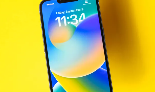 iphone-14-James-Martin-CNET