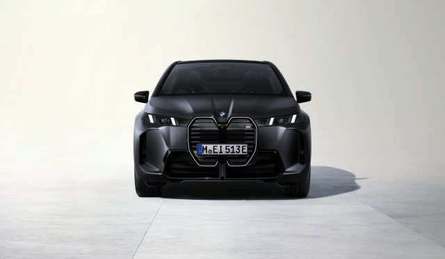 BMW_iX_M70__1_