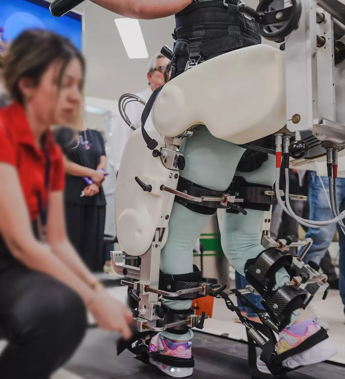 Felclileri yuruten robotlar