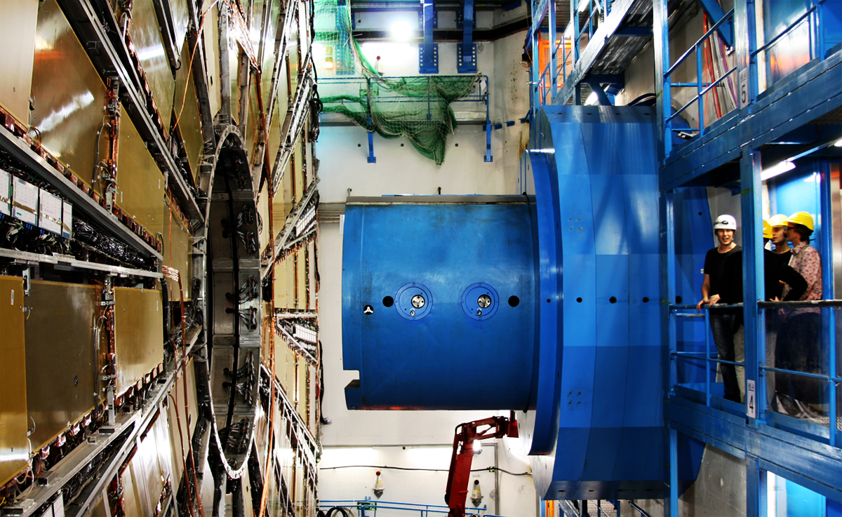 cern kursunu altina cevirdi