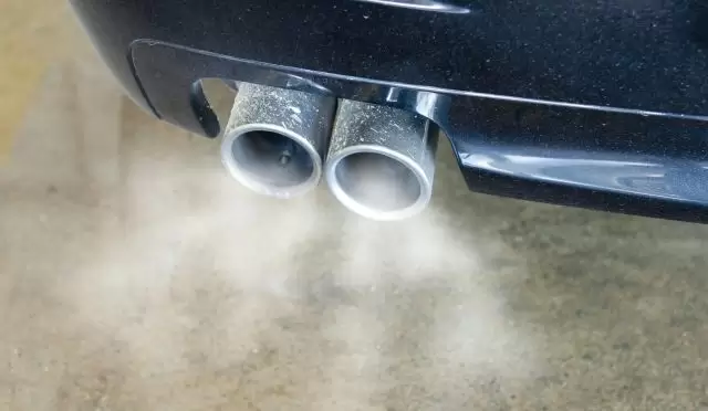 Egzozdan Su Damlaması Normal Mi? Anlamı ve Çözümleri