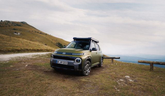 Hyundai_INSTER_Cross_ (4)