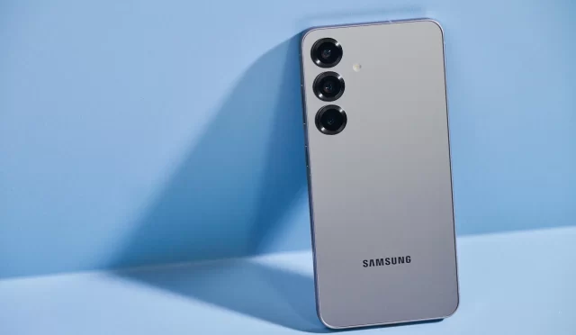 Samsung-Galaxy-S25-FE-3