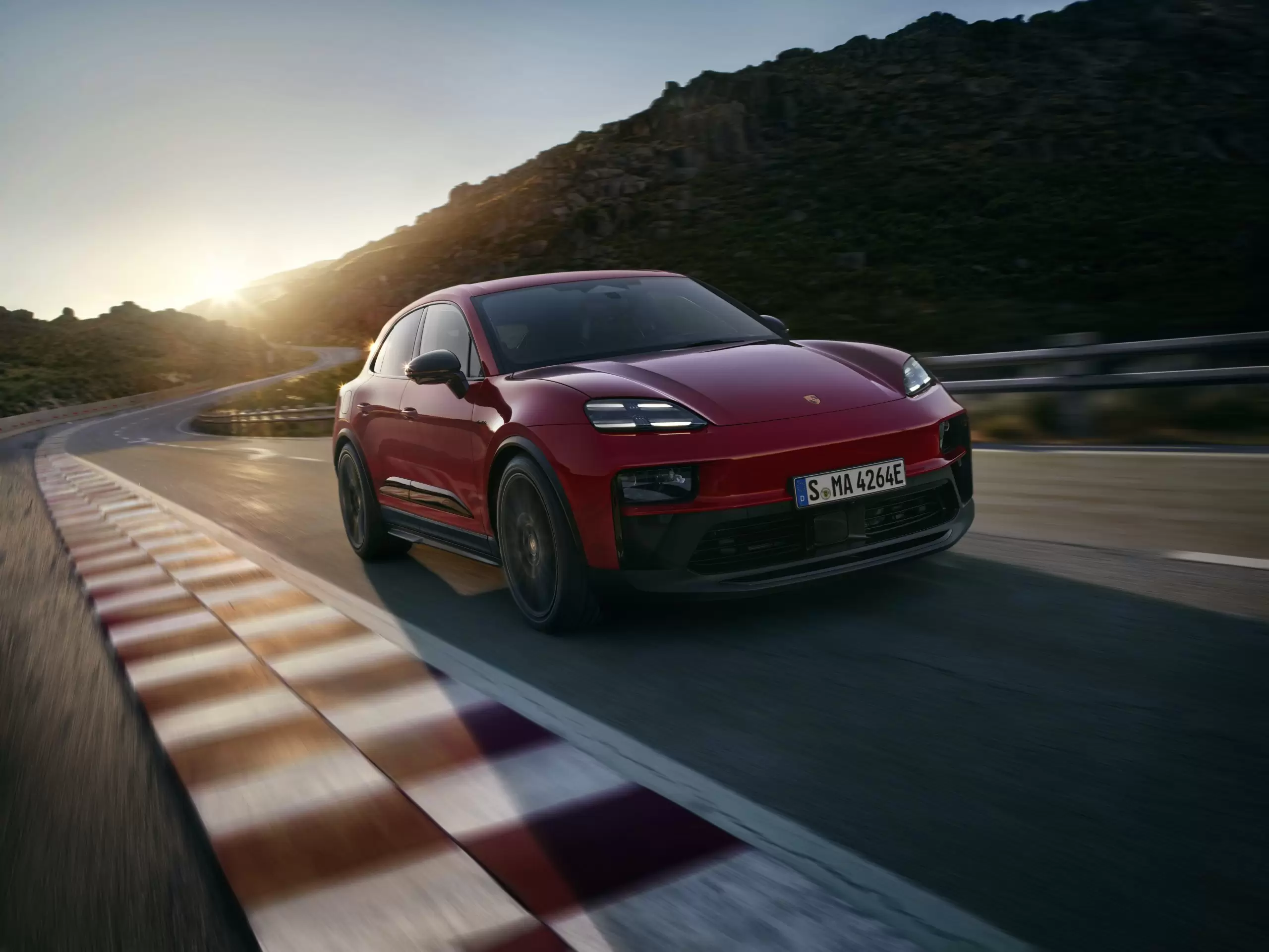 Porsche Macan GTS: %100 Elektrikli, %100 Performans