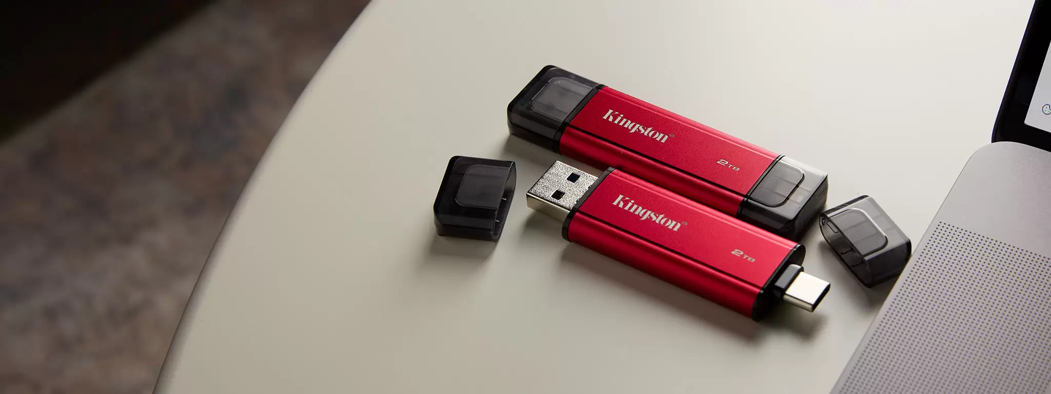 Kingston Dual Portable SSD: Çift Uçlu Hız Canavarı