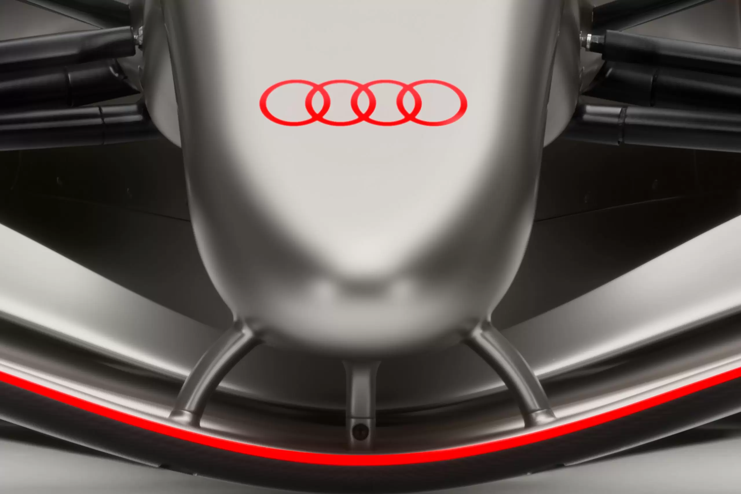 Audi, F1 Tasarımını Tanıttı: R26 Concept