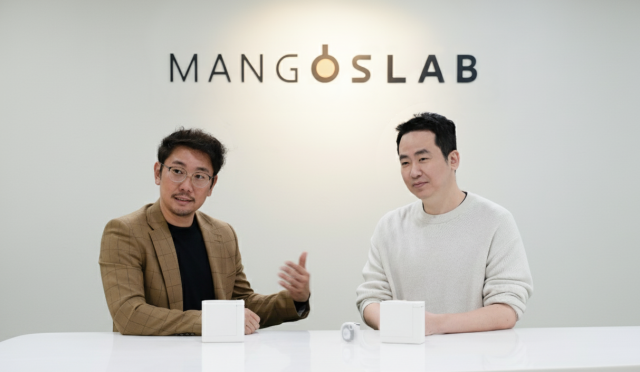 Mangoslab_DeputyCEO_left_CEO_right