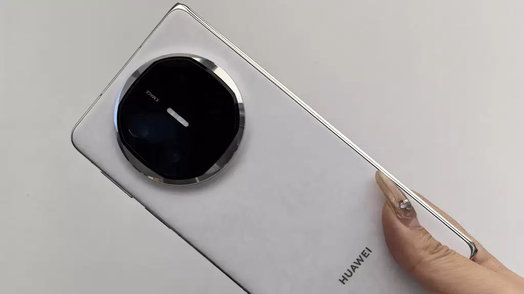 Huawei Mate X7 ve Yeni Devler Dubai’de Sahne Alıyor